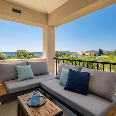 Holiday home Golden Olive